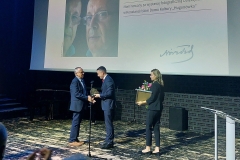 Laureatem Nagrody im. Cypriana Kamila Norwida w kategorii Sztuki Plastyczne został Marek Wojciech Druszcz za wystawę fotograficzną „Obiektywnie”, którą można było oglądać w Konstancińskim Domu Kultury „Hugonówka”. (fot. arch. UMWM)