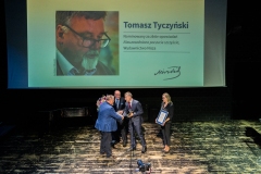 Statuetkę w kategorii Literatura odebrał Tomasz Tyczyński. (fot. Mateusz Czech)